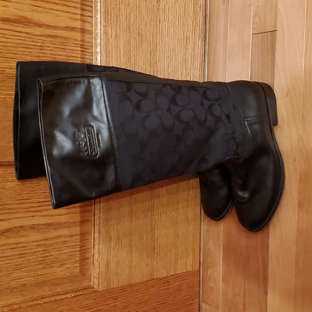 Coach Chrissi black boots size 7. Leather and Classic Coach print fabric uppers.